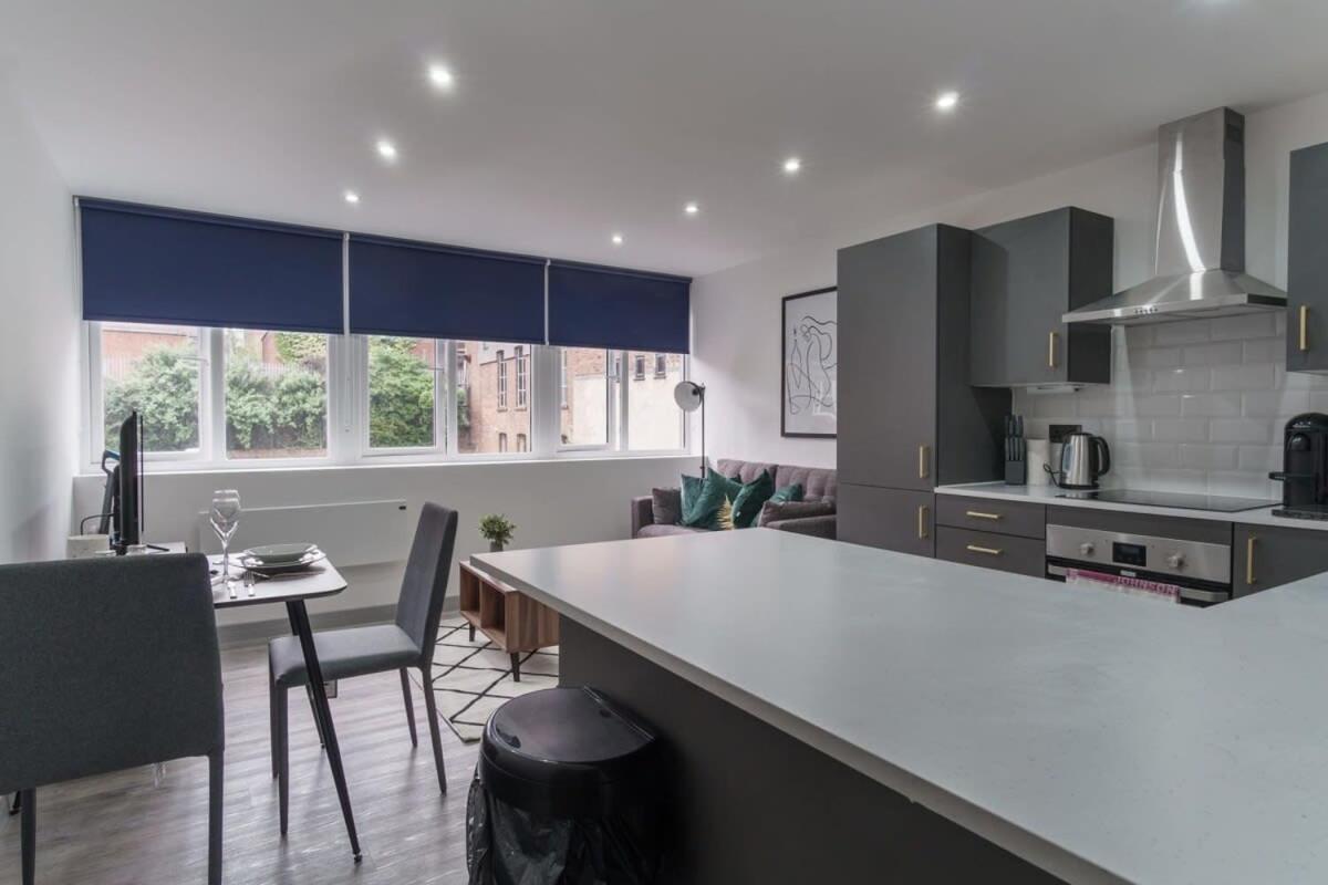 Contemporary 1 Bedroom Preston Apartment Exterior photo
