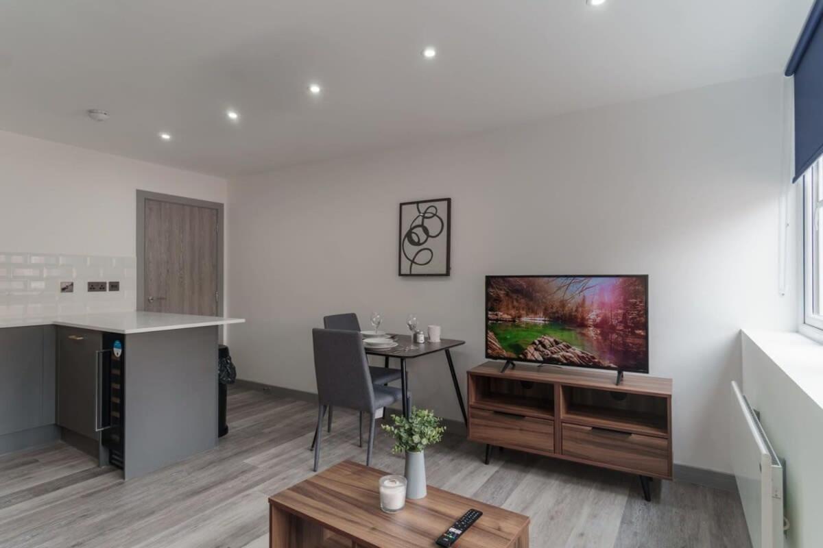 Contemporary 1 Bedroom Preston Apartment Exterior photo